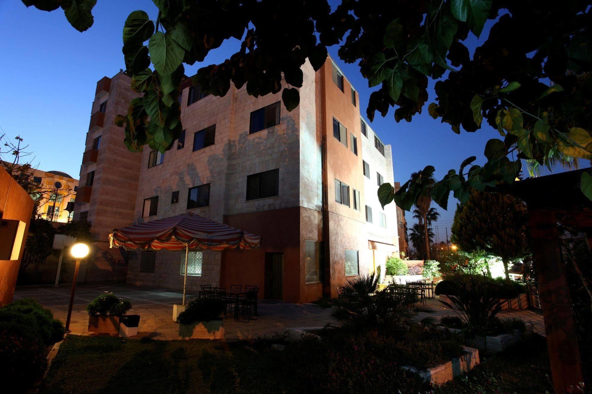 Barakat Hotel Apartments Amman Extérieur photo